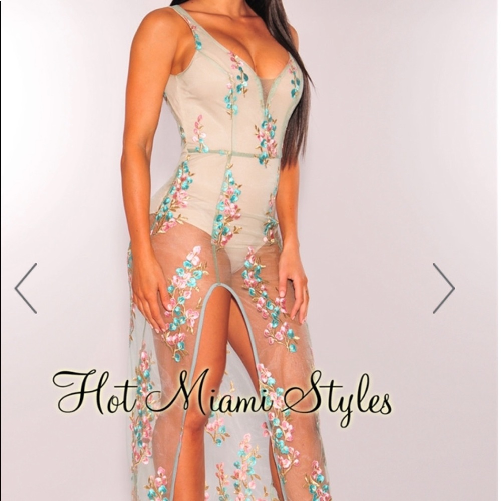 Nude Floral Fairy Backless Embroidered dress NWOT